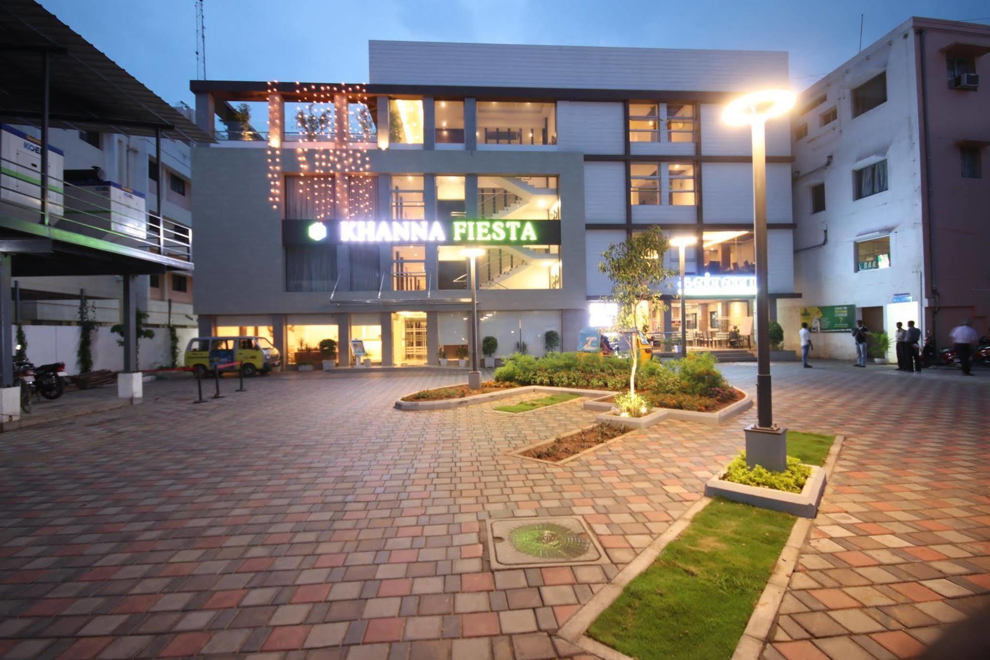Khanna Fiesta Vellore Eksteriør bilde